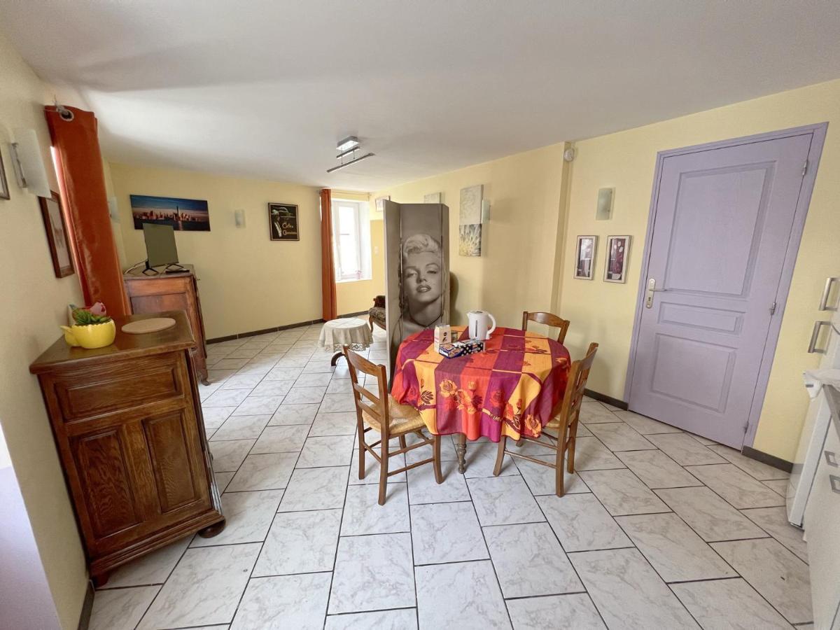 Les Meubles Du Rocher - Pres Du Parc Le Pal Bourbon-Lancy Exterior photo
